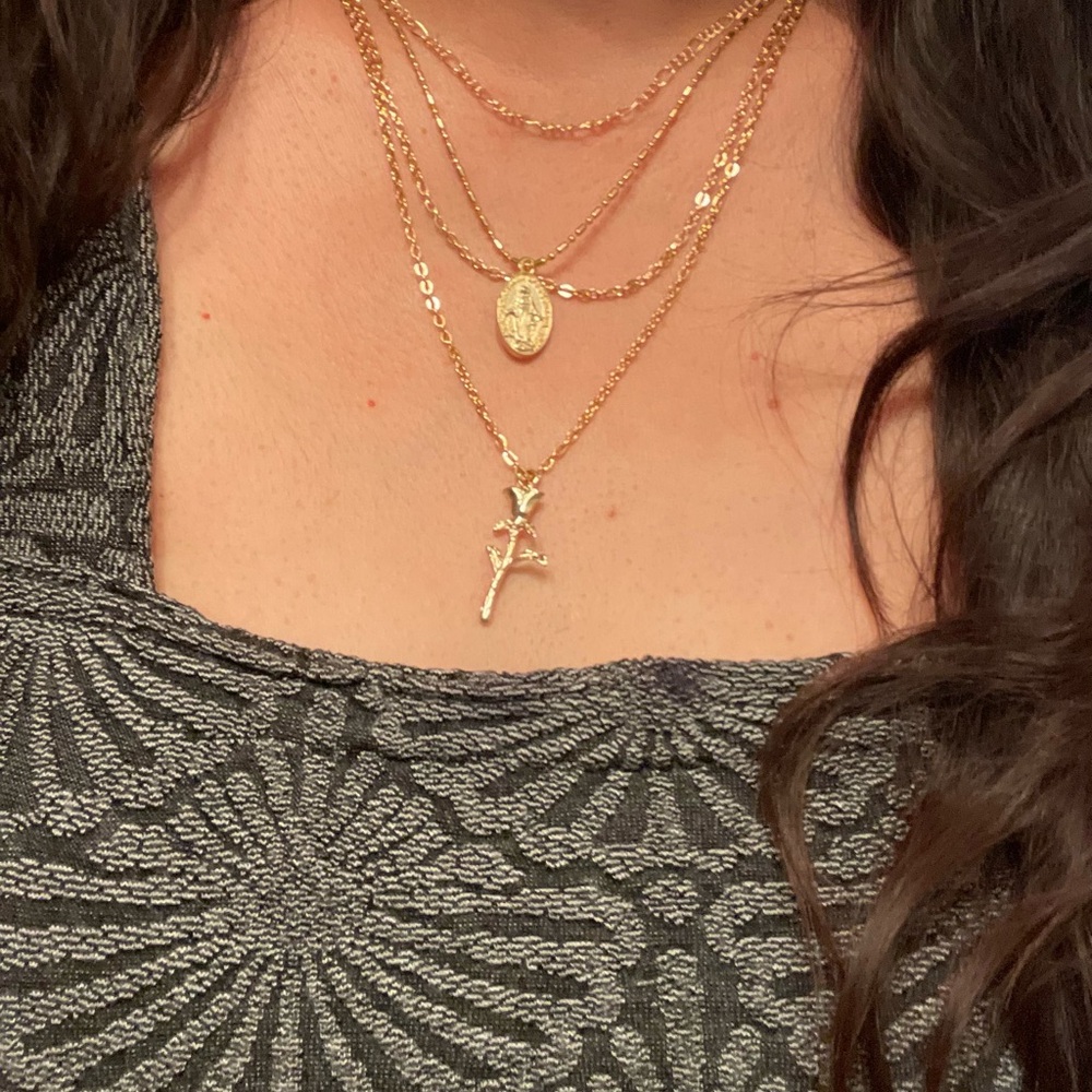 Chic Gold Multi-Layer Necklace Set - Picture 2 of 5